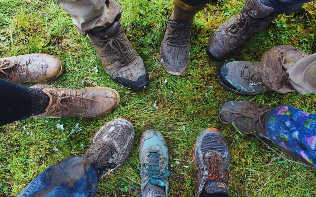 How to Hike Through Deep Mud Without Losing Your Boots (Technique & Gear Guide)